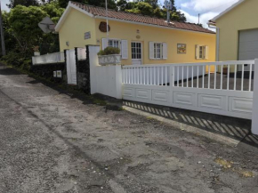 Adelaide House, Praia Do Norte